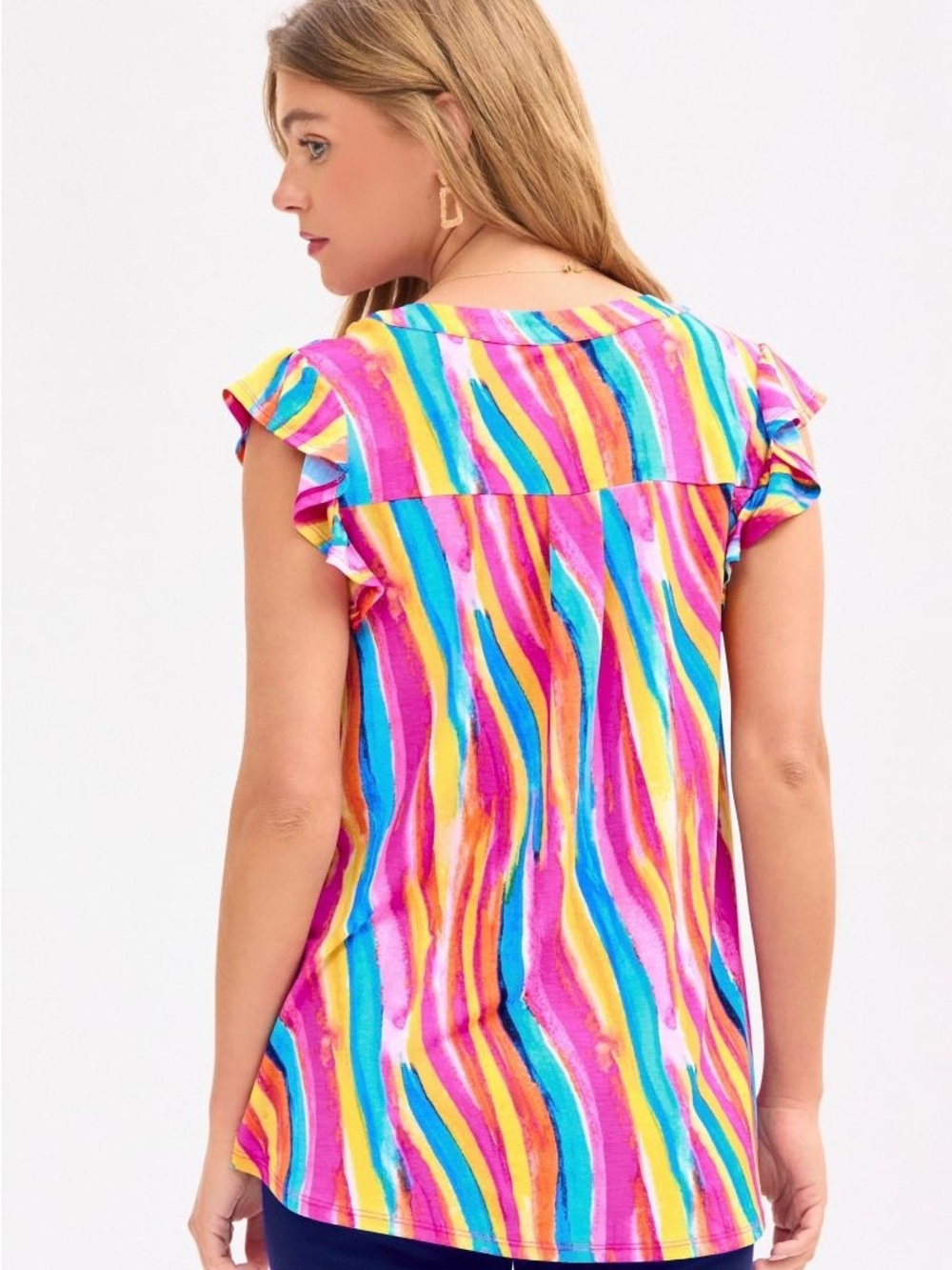 Dear Scarlett Lizzy Flutter Sleeve Top in Multi - Picture 3 of 6